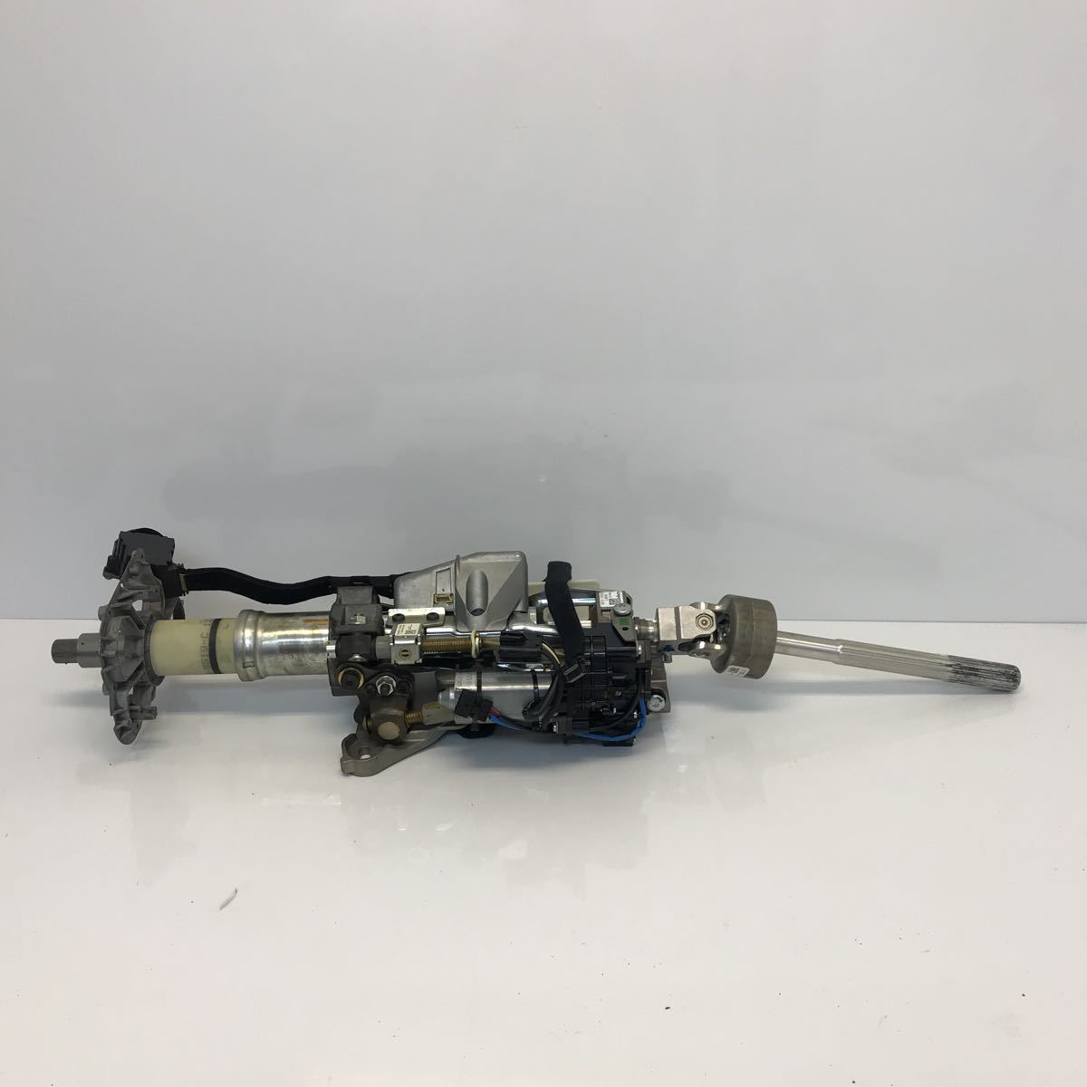 ★BMW M5/E60 ★5シリーズ 純正ステアリングシャフト/ABA-NB50中古品 YA386拍卖