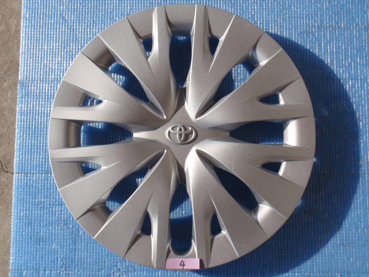 ④トヨタ ヤリス 純正 15インチ ホイールキャップ ホイールカバー【中古品】1枚のみ 拍卖