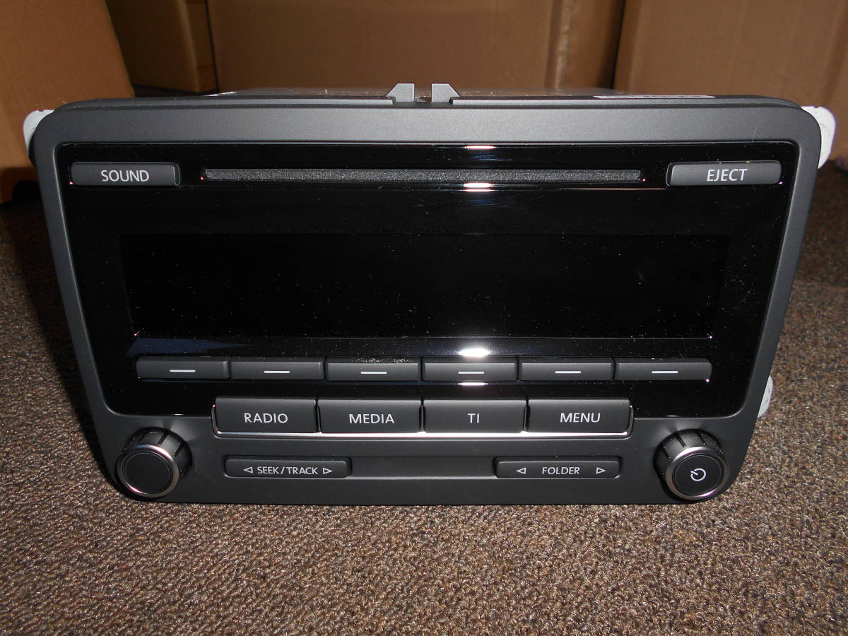 #1【Volkswagen】フォルクスワーゲン ゴルフトゥーラン 新車外し 純正オーディオ 1K0 035 183 B拍卖