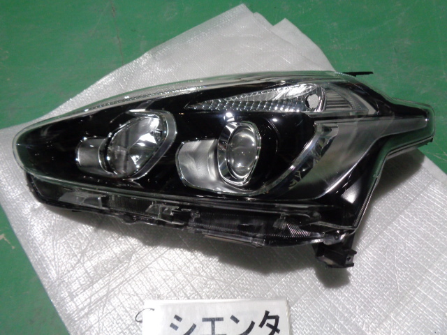シエンタ NHP10 左ヘッドランプユニット ハロゲン 即決 5775拍卖