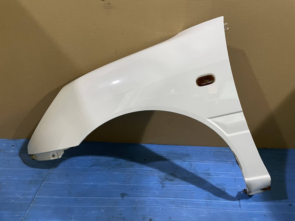 ・ GF-M112S ストーリア X4 純正 左 助手席側 フェンダー パネル W09 ホワイト D-0521拍卖