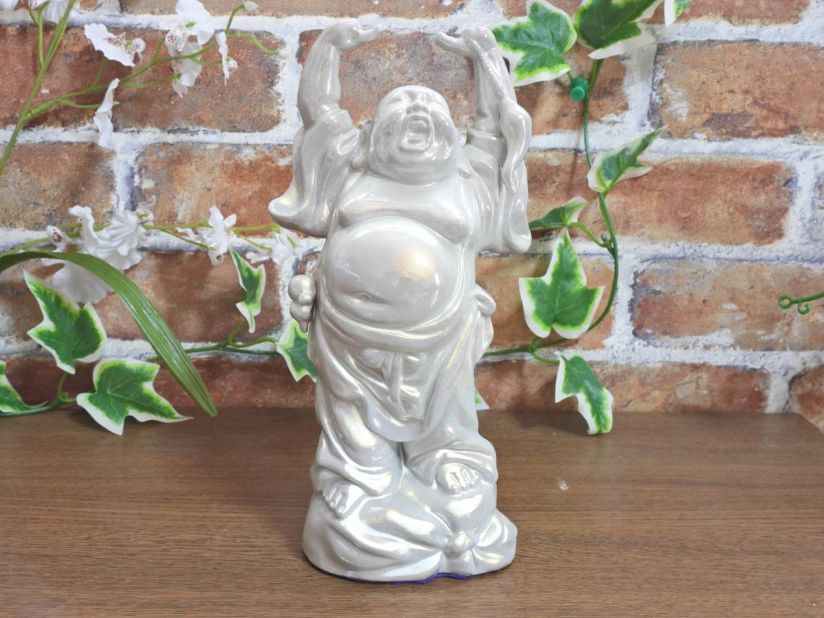 面白い七福神・銀色の招財の高僧・七福神の一人でもあり招財の縁起物として最適です拍卖