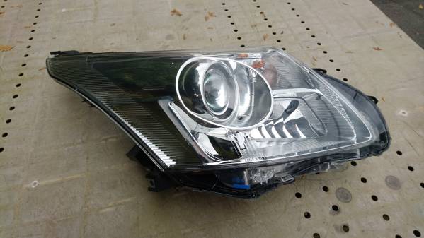 トヨタ/アベンシス/キセノンヘッドライト/右/81140-05322/23000km拍卖