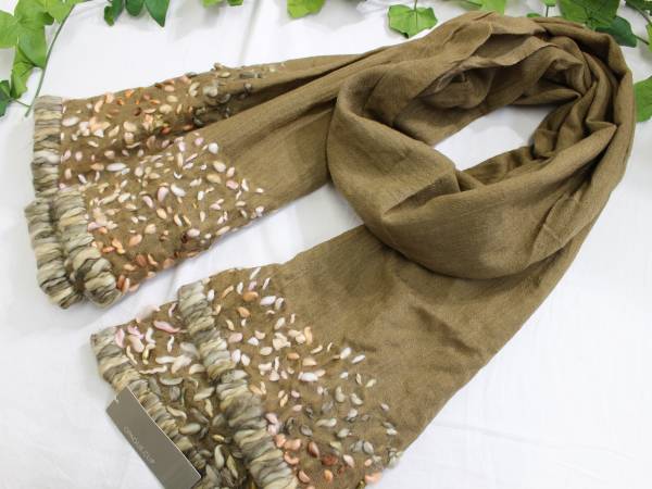 新品*LalaSenorita ララセニョリータ*ウールシルク刺繍ストール拍卖