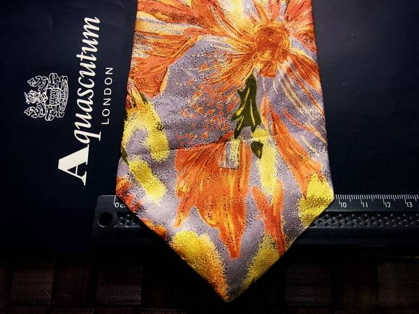 【良品】y6760アクアスキュータム/ネクタイ★拍卖