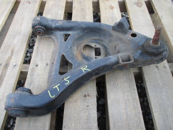 ★☆ 1988y リンカーン タウンカー Fr RH ロアアーム 中古部品 ☆拍卖