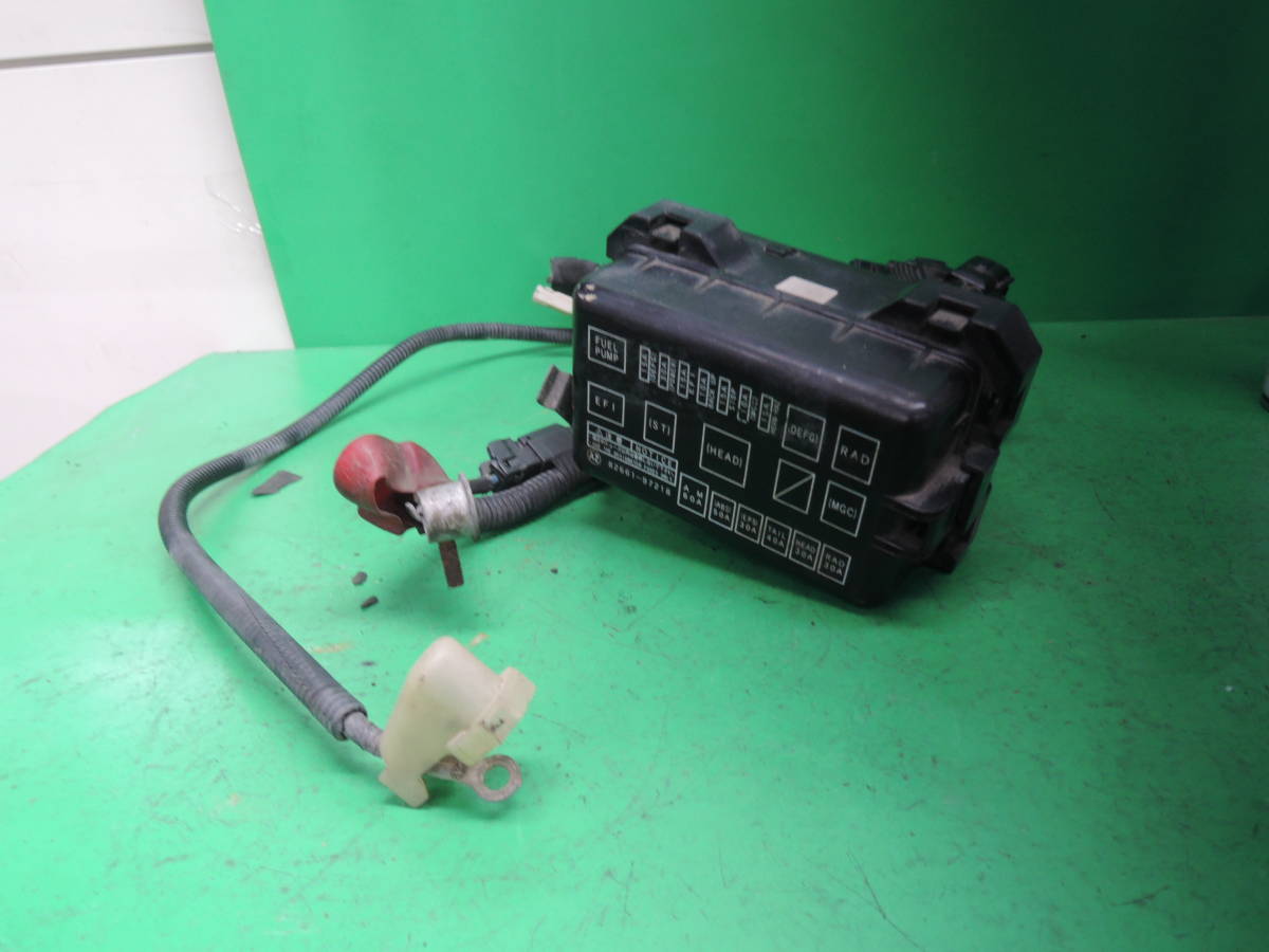 ・GF-M112S ストーリア X4 純正 エンジンルーム ヒューズボックス 82661-97218 D-0521拍卖