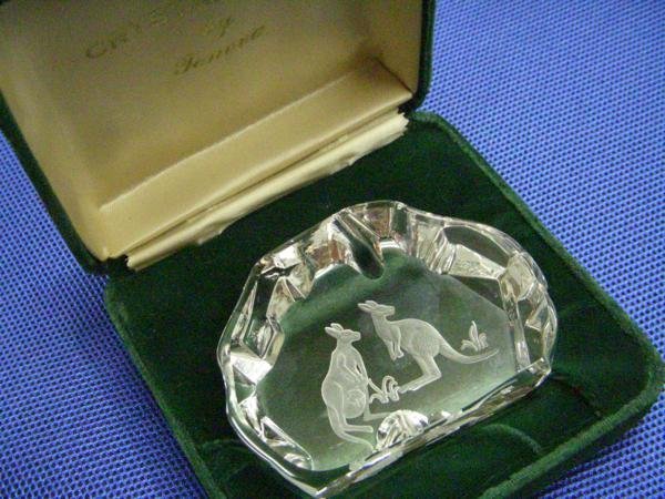 ★とちぎ屋!CrystalAlive カンガルーモチーフ!クリスタルガラス オブジェ?ペーパーウェイト?★拍卖