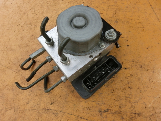 ムーヴ ABS 平成26年 前期 DBA-LA150S ブレーキ アクチュエーター 89540-B2C60 カスタムX SA 15.6万km ii拍卖