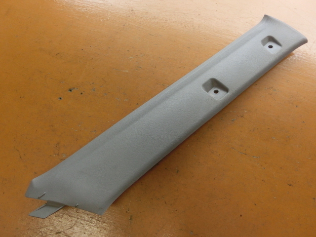 中期パジェロミニ フロント ピラー 右 平成16年 TA-H58A 運転席 トリム 内張り 4WD ターボ VR-S 15万km ii拍卖