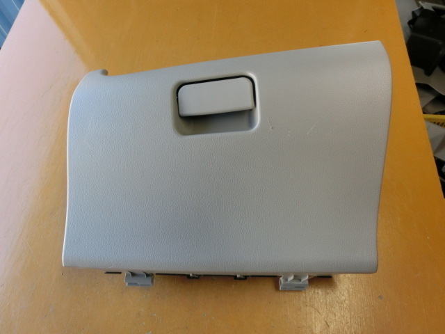 ディズ グローブ ボックス 平成26年 DBA-B21W J 4.2万km拍卖