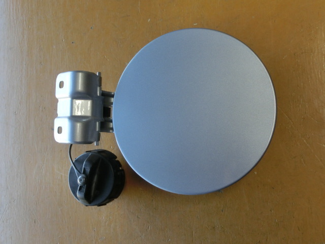 ディズ 給油口 A31 平成26年 DBA-B21W フタ フューエルリッド J 4.2万km拍卖