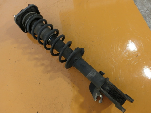 トッポ 左 ストラット 平成23年 DBA-H82A フロント G 16.7万km ii拍卖