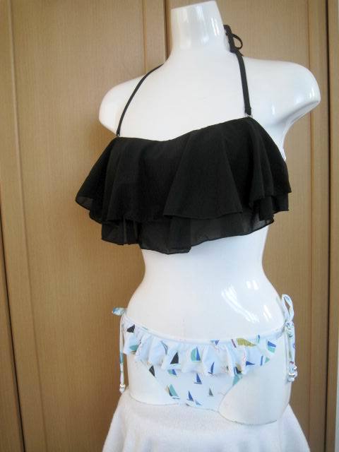 黒のブラにヨット柄ボトムワイヤービキニ水着(11L) 新品拍卖