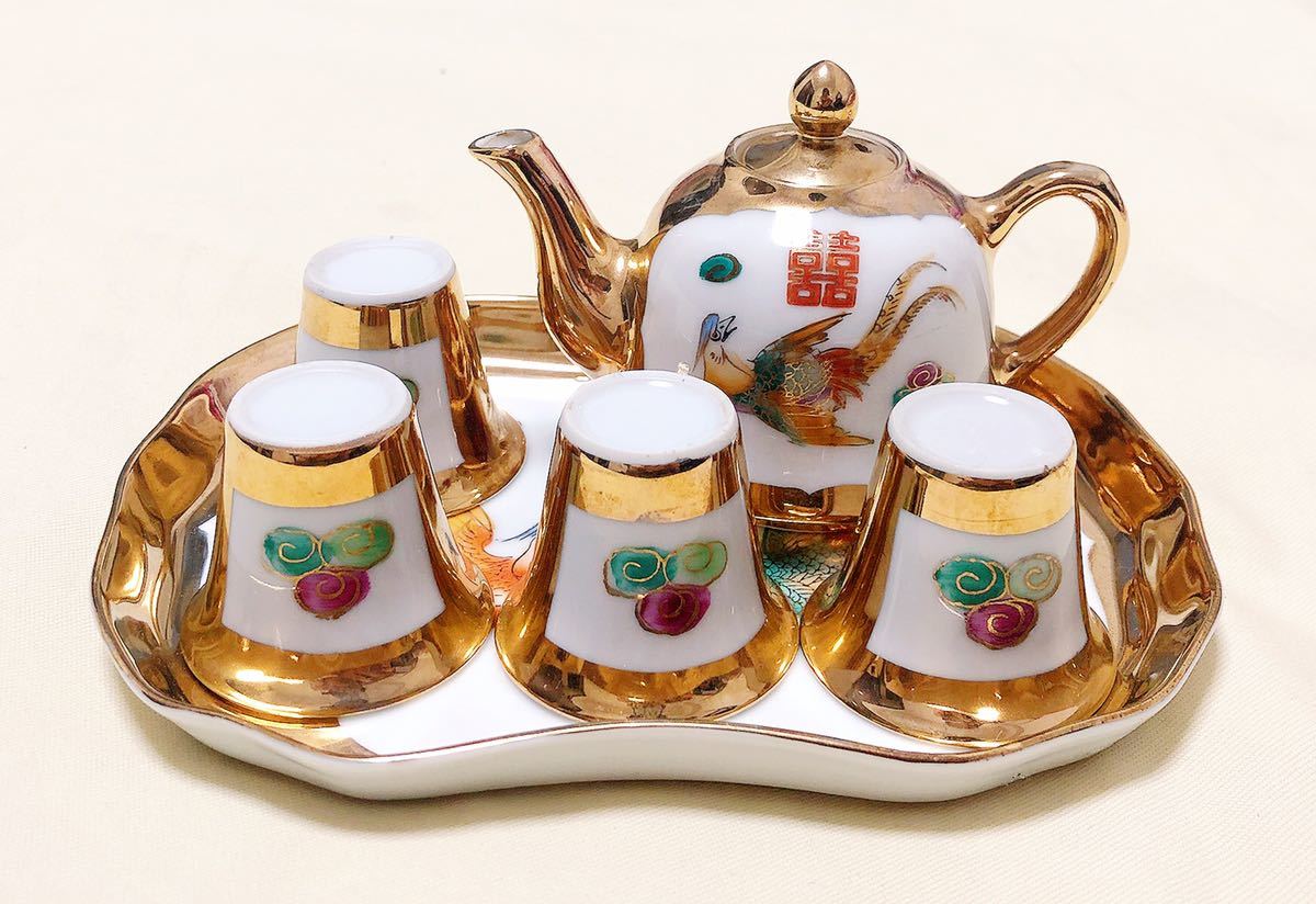 中華茶器 ミニチュア 金彩鳳凰柄トレ-&ティ-ポット&湯のみ4客 置物 飾り物拍卖