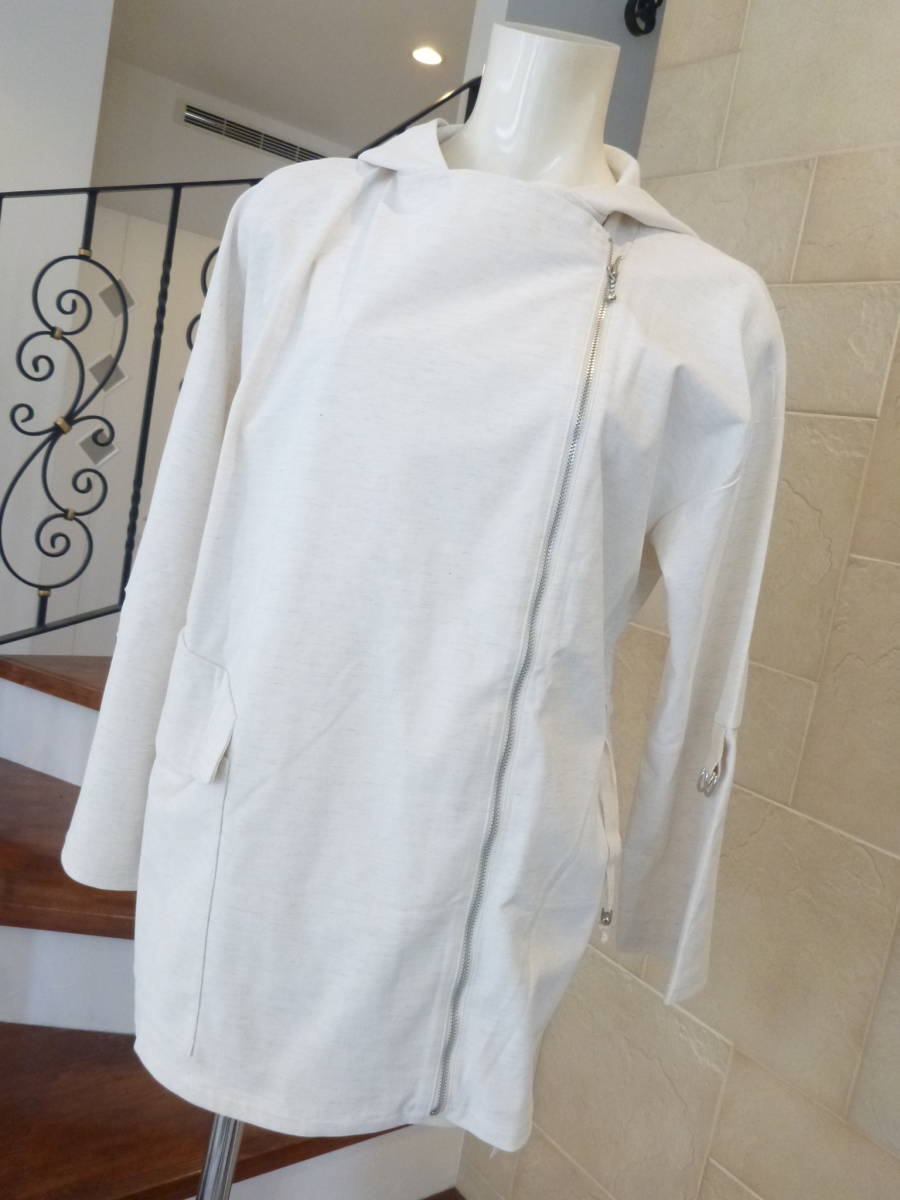 2.1万 新品 KATHARINE ROSS(キャサリンロス) ★白 ホワイト系 フード付きコート M Lの方にも拍卖
