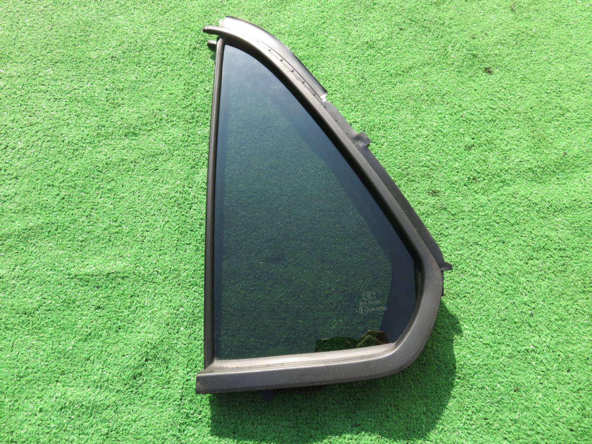ダイハツ LA550S ミラトコット 左リアドア 三角窓ガラス拍卖