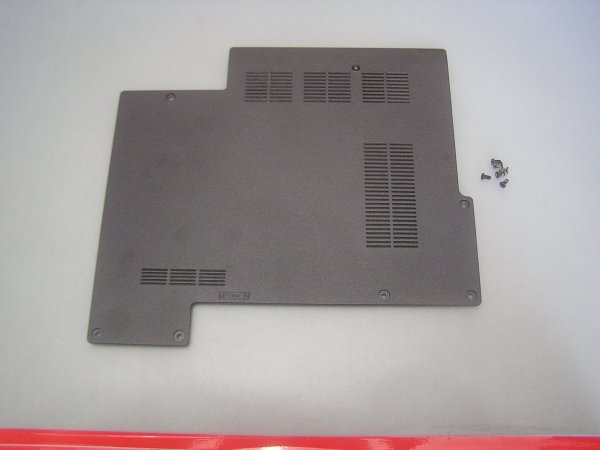 富士通LIFEBOOK AH30/L 等用 メモリー部裏ふた拍卖