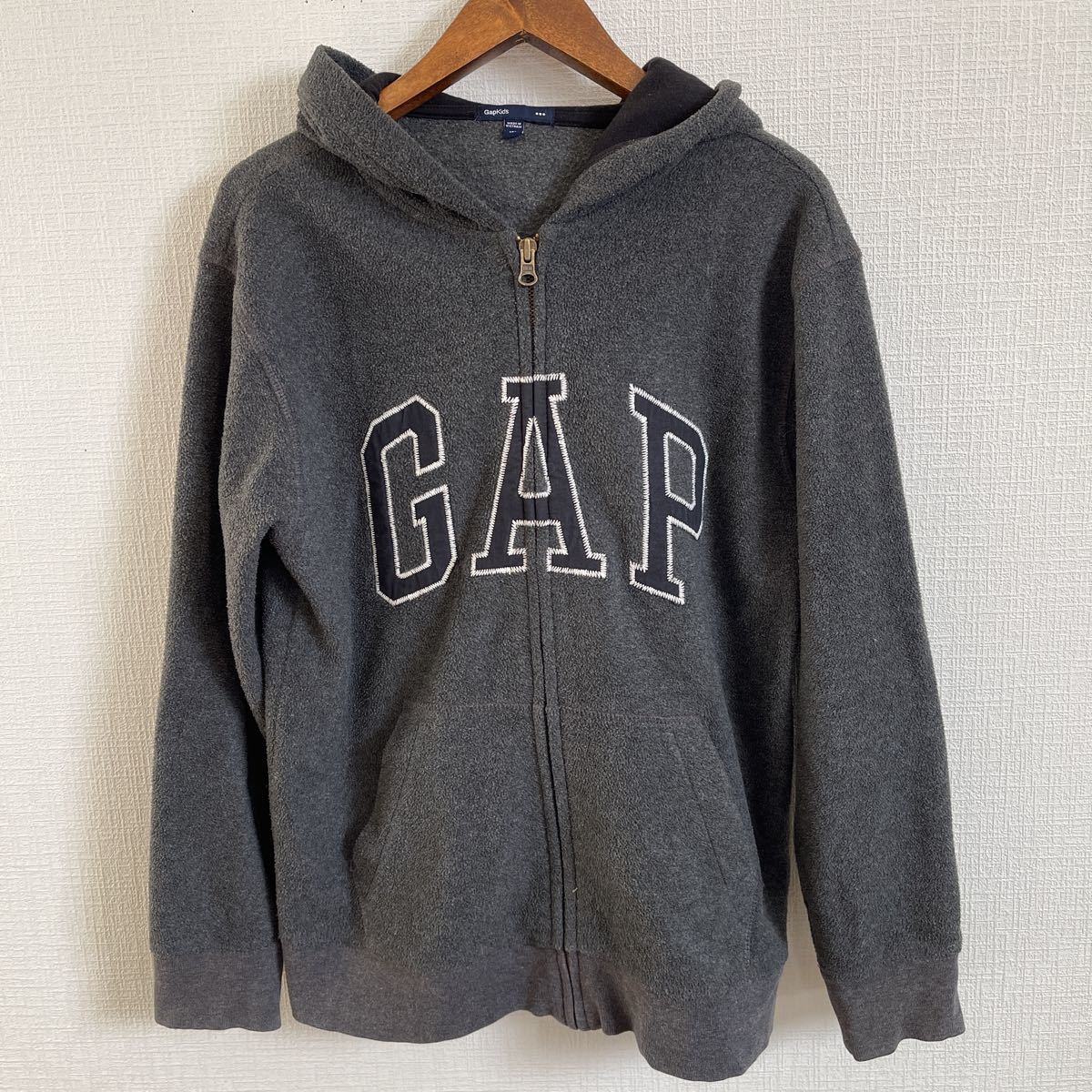 GAP ギャップ 子供 kidsプルオーバーパーカー ジップアップ 160サイズ グレー ベロアフリース拍卖