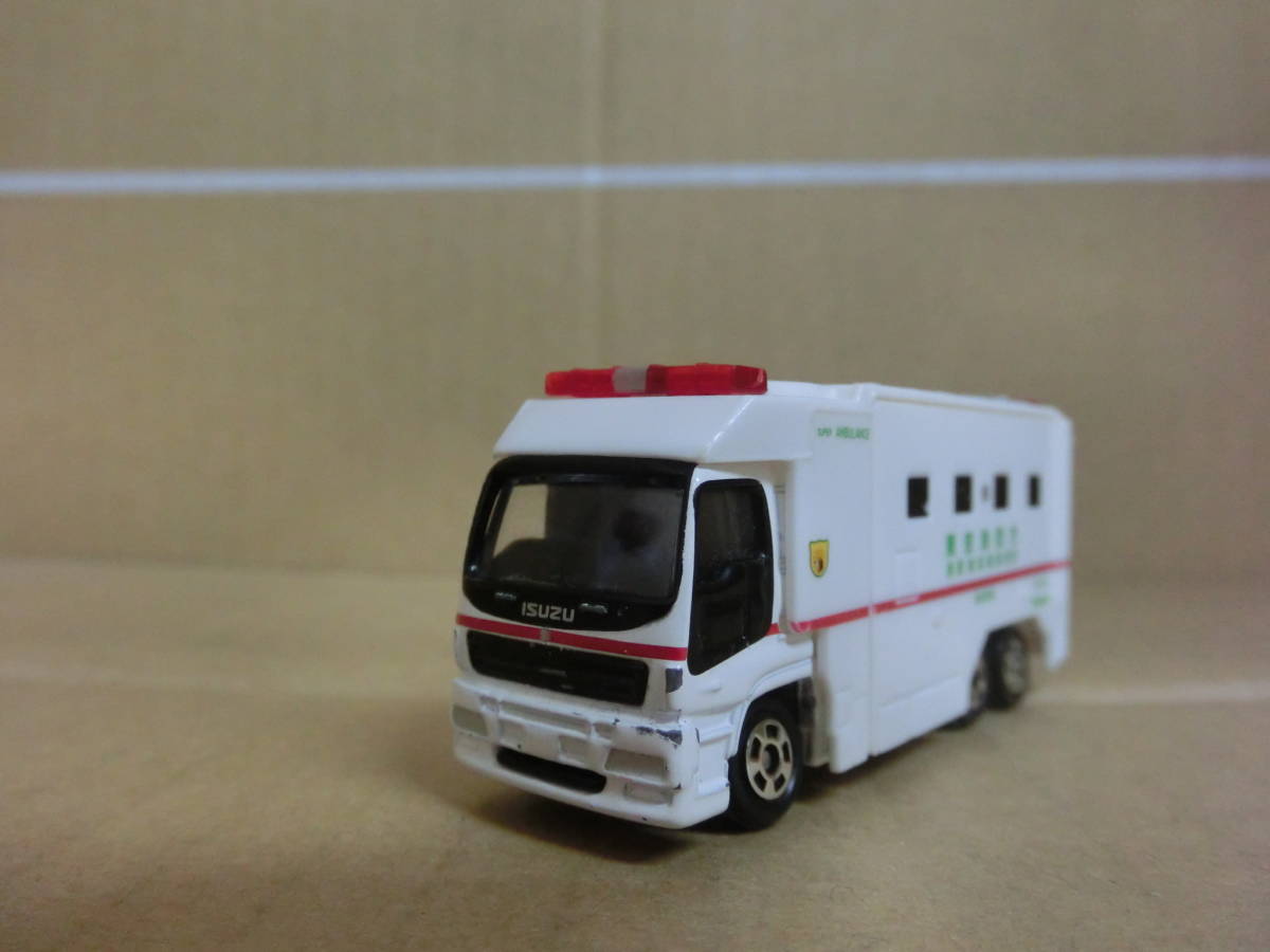 【中古品】トミカ いすゞ ギガ 東京消防庁スーパーアンビュランス 2007 白 中国製拍卖