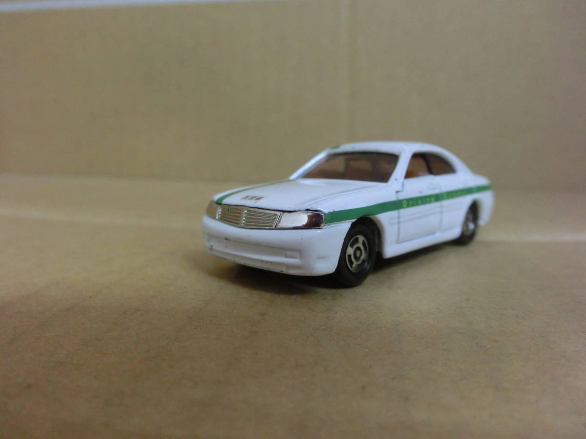 【中古品】イオン特注トミカ 日産 セドリック 教習車 NO.87 白 1/63 中国製拍卖