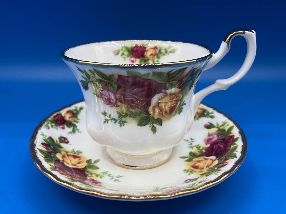 【未使用 箱なし】ROYAL ALBERTロイヤルアルバート(伊国) ★Old Country Roses 1 ★カップ&ソーサー ★サイズ 90×70mm / 140mm拍卖