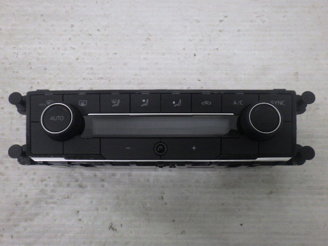 【Y0124】 美品 中古 VW T-Cross Tクロス TSI Style C1DKR 2021年4月 エアコンスイッチ ダッシュボードスイッチ 2G0 907 044 R 即決拍卖