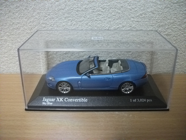 ◇【発送は土日のみ】1/43 ミニチャンプス ジャガーXK コンバーチブル Sky Blue◇拍卖
