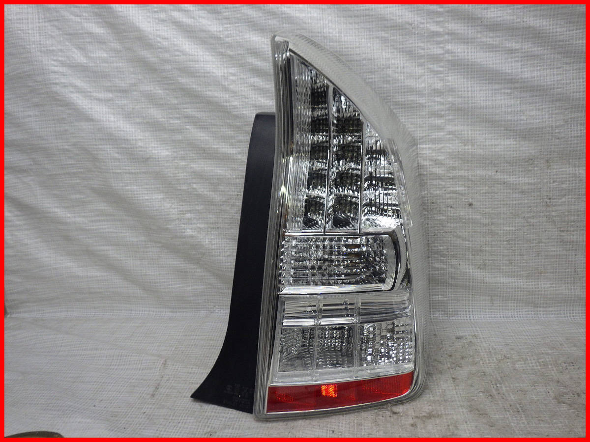 ZVW30 前期 プリウス 右テールランプ 右テールライト 右側 STANLEY 47-37拍卖