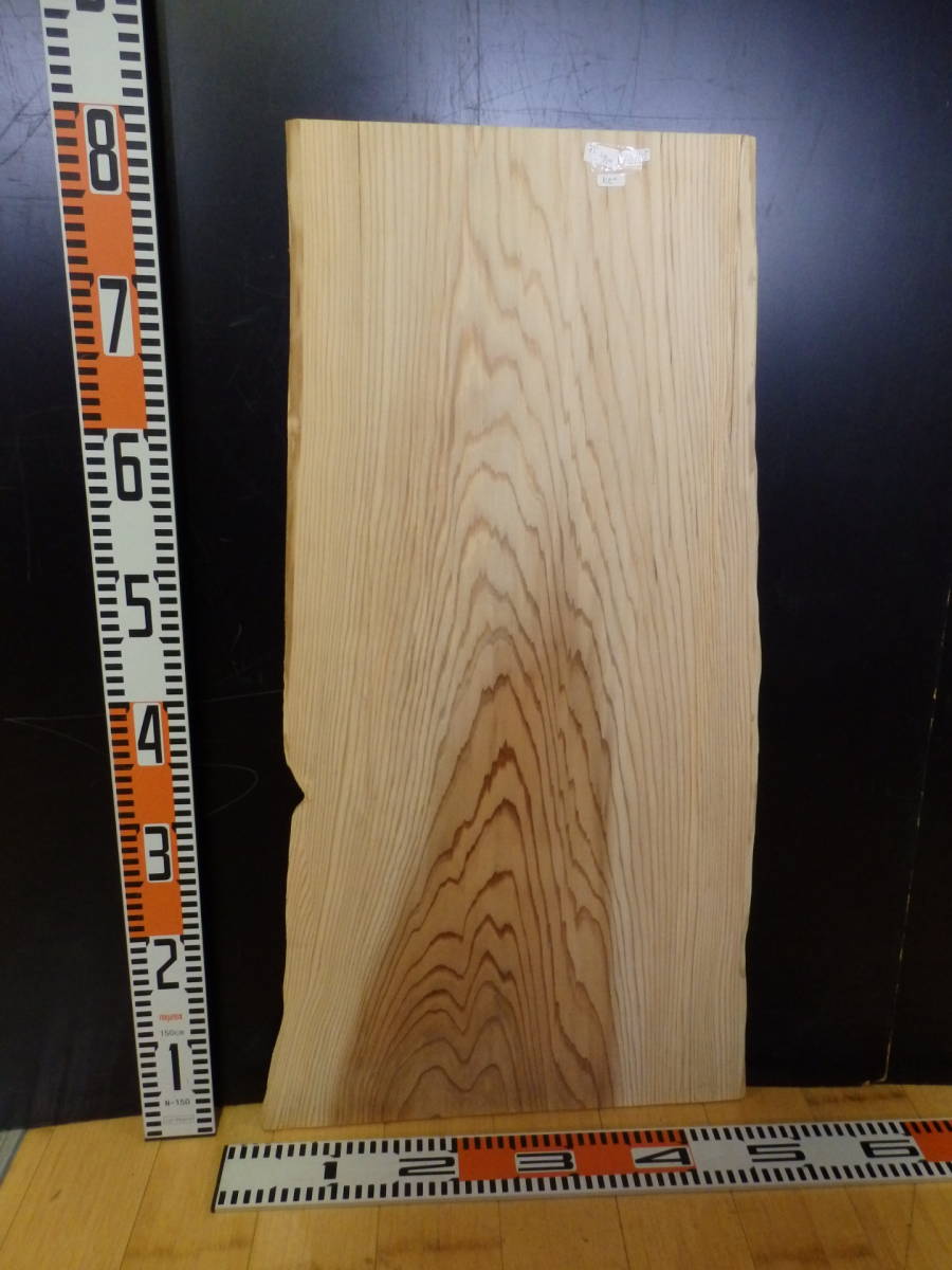 b1111625●約80cm×33cm~44cm×1cm 杉☆無垢板1枚板 木材 板 DIY 板材 天板 棚板 テーブル 看板 花台など種類豊富!拍卖