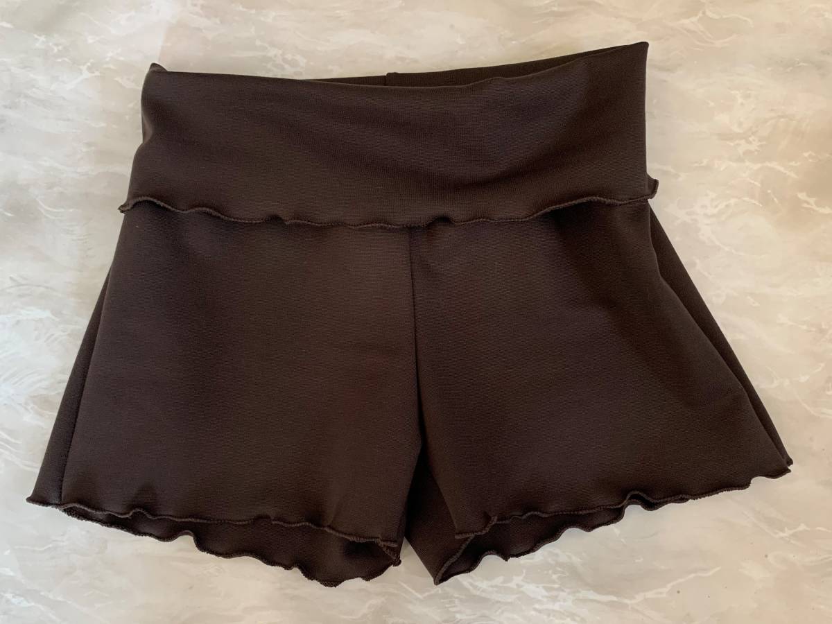 バレエ ショートパンツ折り返しタイプ ブラウン 130 ポンチニット拍卖
