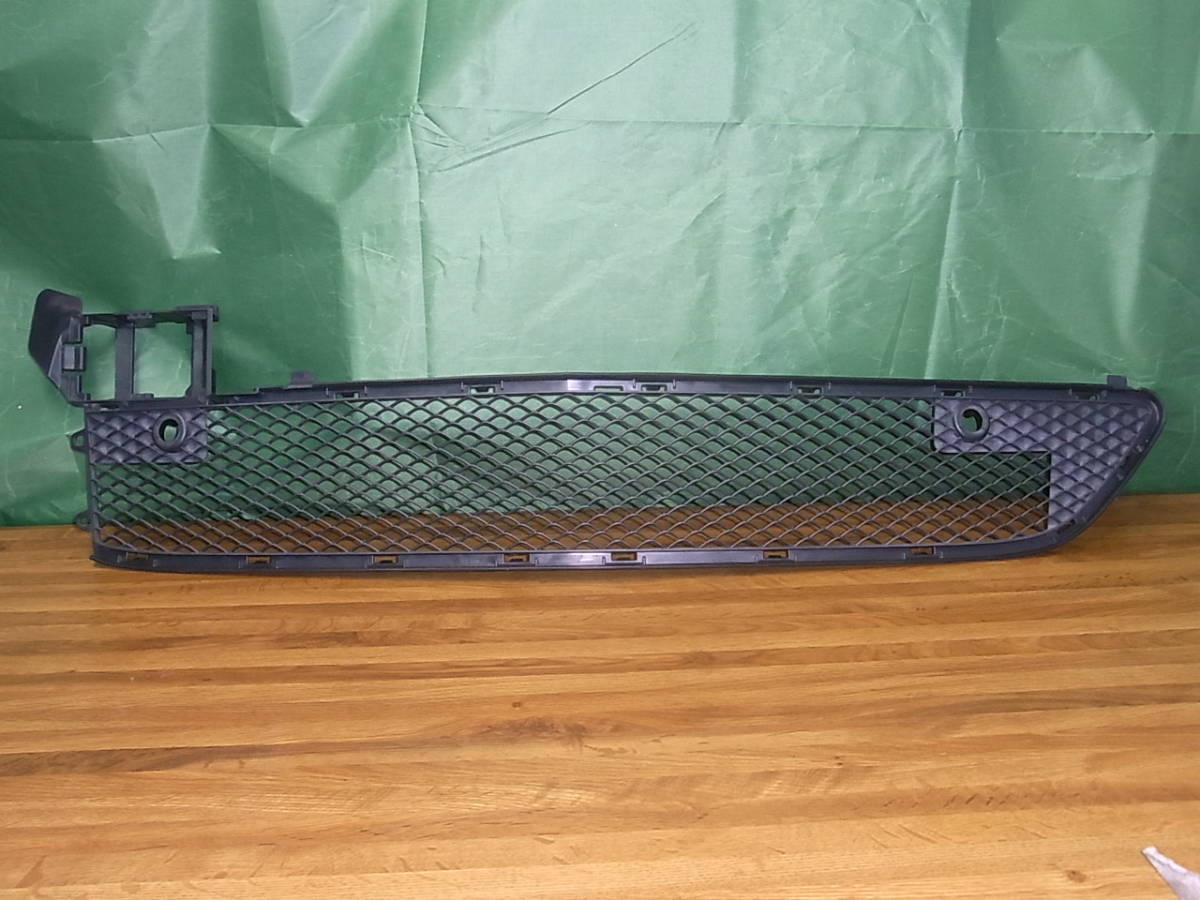 MB598 ベンツ Bクラス W246 B180 純正バンパーグリル 中央【A2468852222】 (2017年 WBA-246242)拍卖