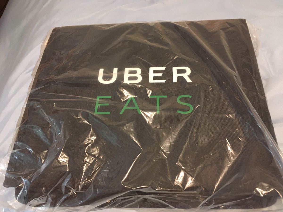 送料込!東京都北区で手渡し可能 新品! 絶版の為入手困難! 保冷出来ます。Uber Eatsの配達用小バック 出前館やmenu等の配達にも最適!拍卖