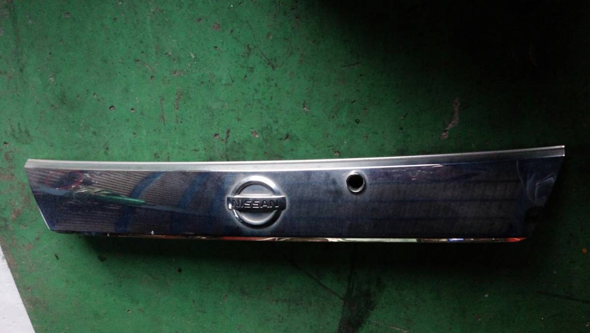 デイズルークスハッチバック メッキリアガーニッシュ 、 カメラ穴ありです拍卖