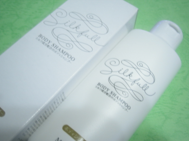 ★新品★メナード★ボディシャンプー★シルク成分配合★145ml拍卖