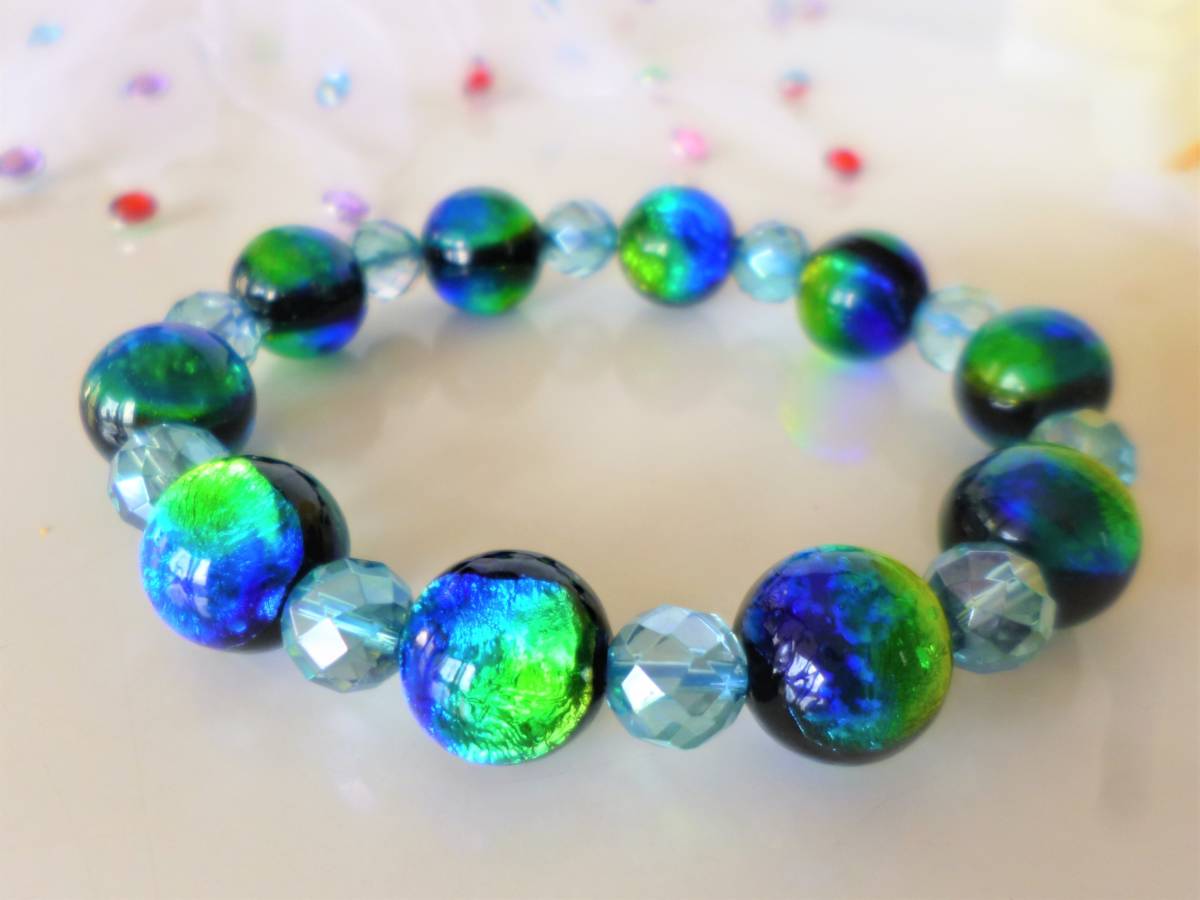 ☆沖縄の海のようなグラデーション☆綺麗なとんぼ玉☆きらきら輝く☆ホタルガラス☆ブラックブルー☆アクアオーラ☆12mm☆16cm☆拍卖