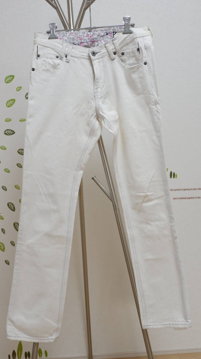◎税込特価◎白系メーカー?中花柄◎27ストレート//スリム/デニム/ジーンズ★Used拍卖