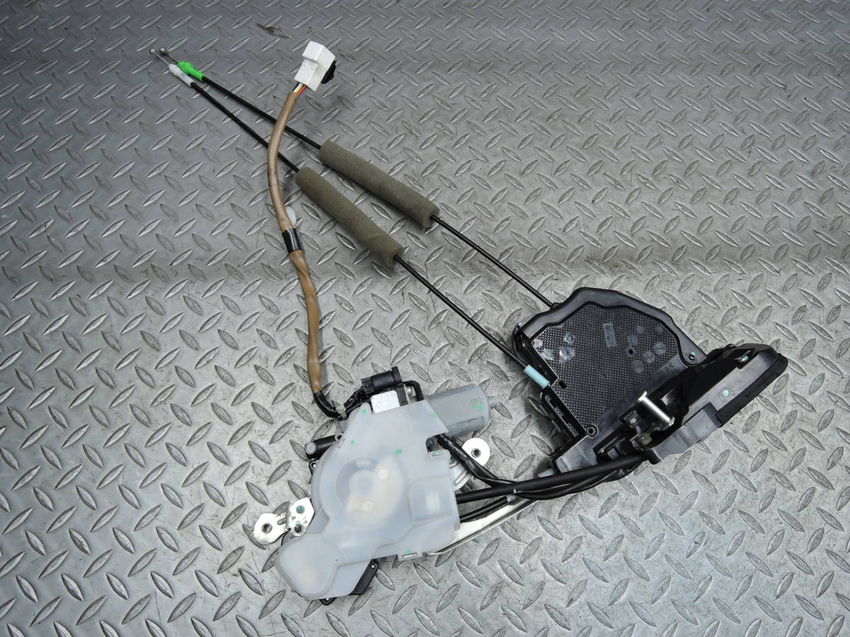 【詳細不明・売切】 レクサス LS600HL 左リア ドアロック アクチュエーター モーター 【長期保管品/動作未確認】拍卖