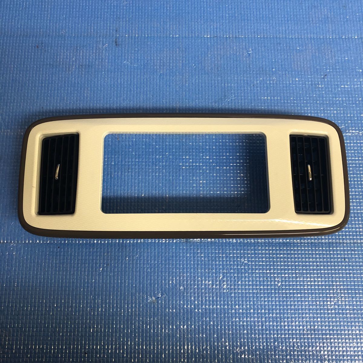 ダイハツ純正 ムーヴキャンバス 55413-B2260 オーディオパネル拍卖