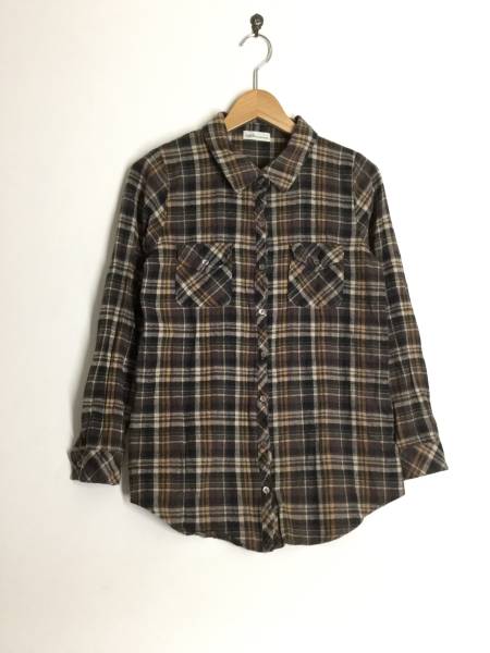 ★ earth music&ecology 長袖 チェック ネルシャツ 茶系拍卖
