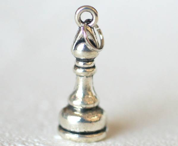 ■即決■チェスの駒 ビショップ 僧正S・メタルチャーム拍卖