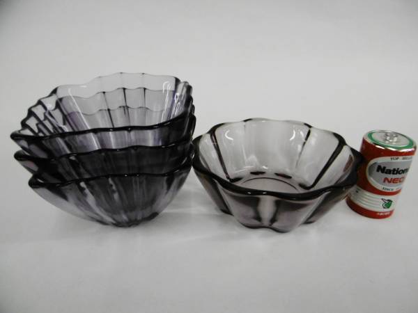 古い★薄紫・ガラス小鉢4点セット・硝子食器昭和レトロ★拍卖