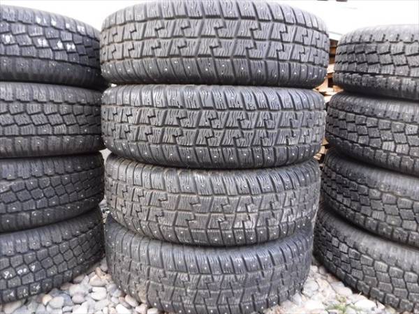 スパイクタイヤ 195/70r14 4本拍卖