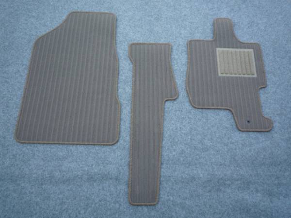 HONDA ライフ JB5/6/7 フロントマット 新品 ☆選べるカラー5色☆ E-A/B-b①+①拍卖