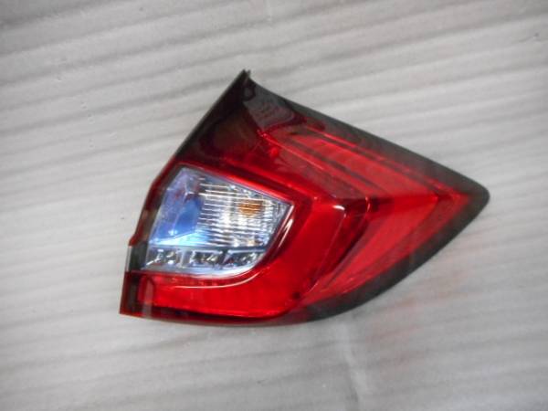 ジェイド HV FR系 右テールランプ拍卖
