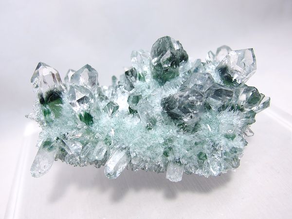 ☆★神秘★癒し★グリーンファントム 水晶クラスター★新種★☆7拍卖