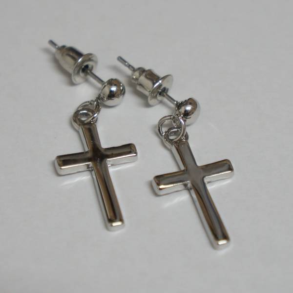 クロスピアス 両耳 GD ビッグバンのライブやコンサートに メンズ 安価 20代 30代 小さい 人気 デザイン 流行 普段使い 男性 2017 春 夏拍卖