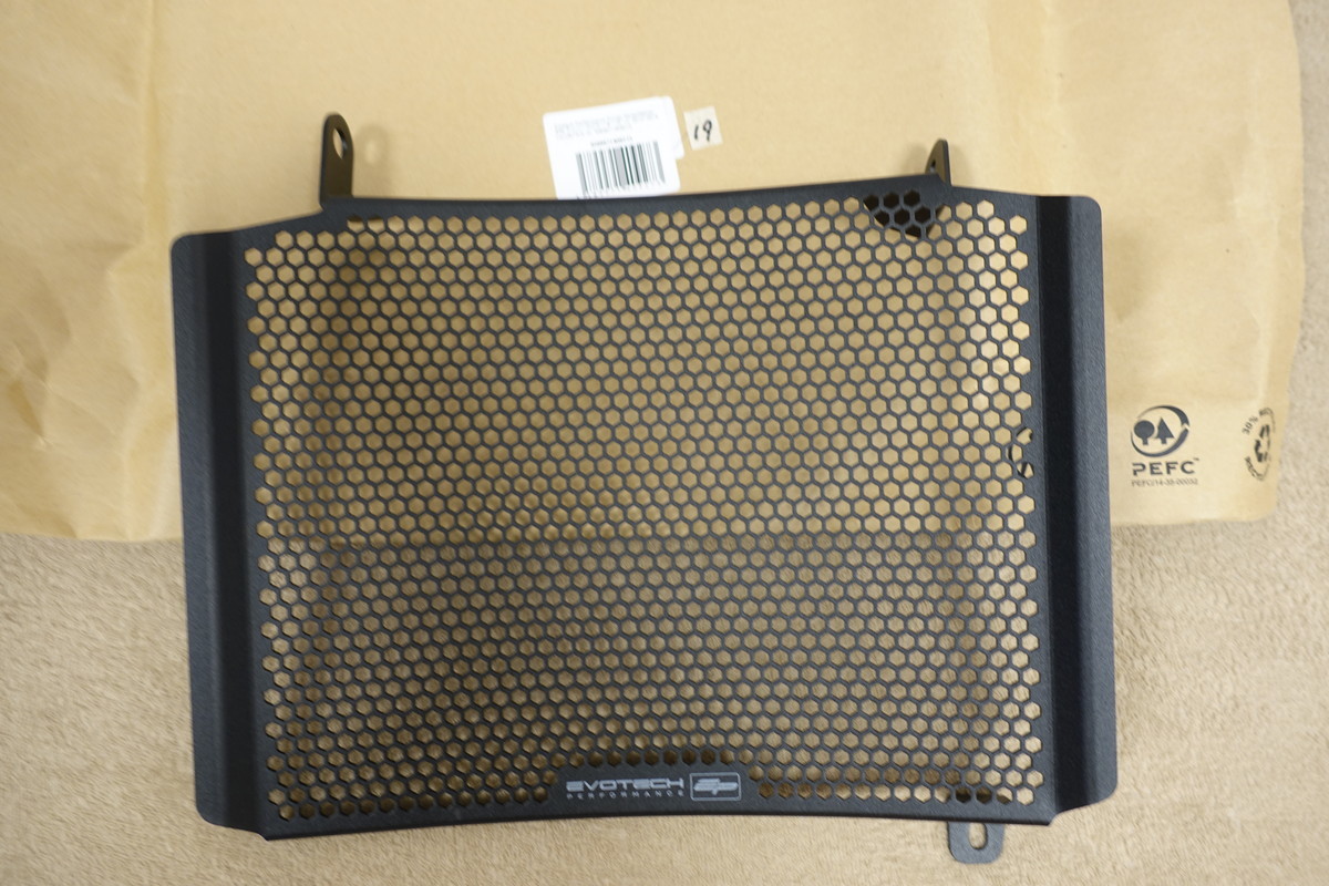 Evotech Performance Ducati Streetfighter 1098 (09-13) / 848 (12-16) アッパーラジエーターガード 定価18,720円 ラジエター19拍卖