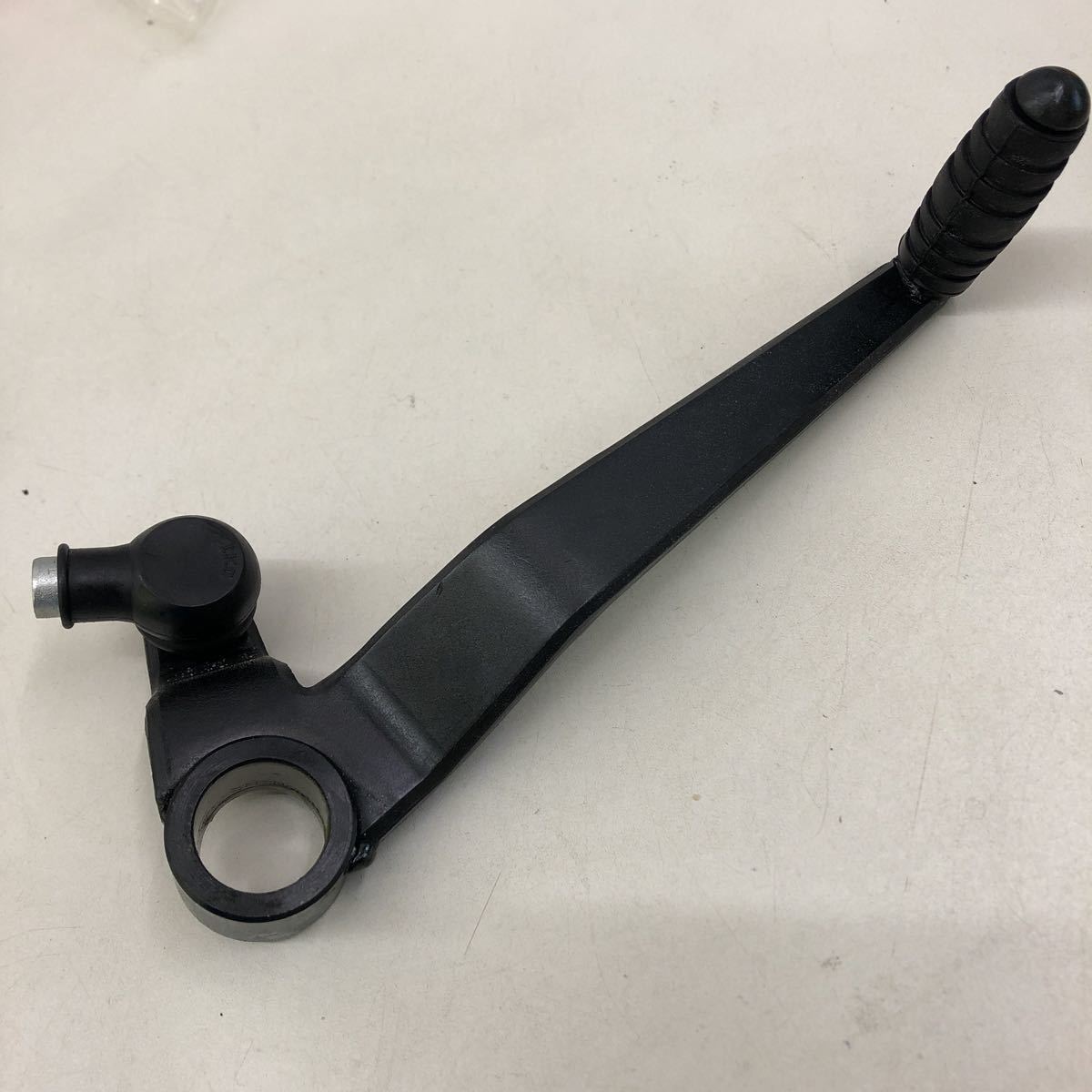 2-4990☆スズキ 純正 ギアシフトレバー 25600-23K70-000☆GSX-S125 60サイズ拍卖