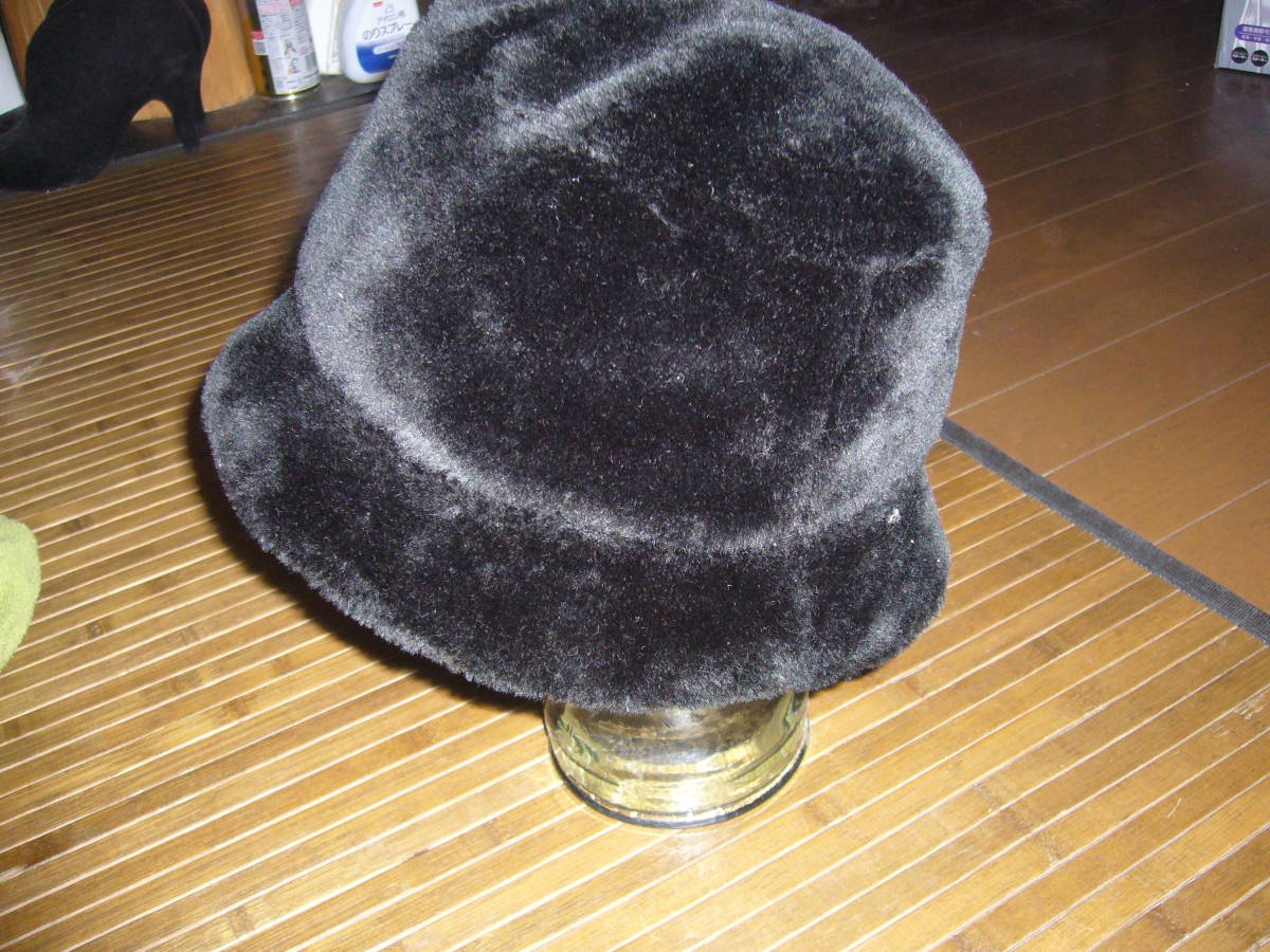 621-77♀:emerald blue エメラルドブルー フェイクファーハット 帽子 色.黒 size.F エレガント拍卖